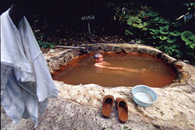 尾瀬唯一の露天風呂「せせらぎの湯」